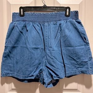 Universal Thread High Rise Shorts, Size Large